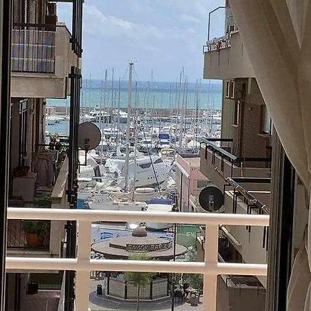 Appartamento Sul Porto Nettuno Exterior photo